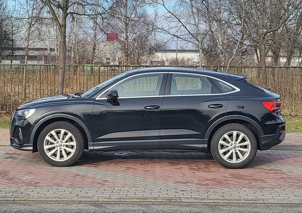 Audi Q3 cena 155150 przebieg: 70000, rok produkcji 2020 z Katowice małe 211